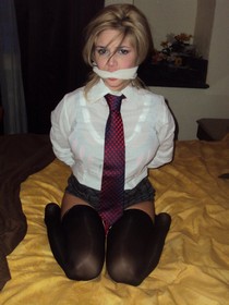 Brunette babysitter
